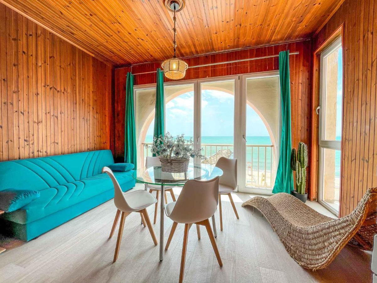 Athena Sea Front Apartment, Parking & Pool Lago Patria Exterior foto
