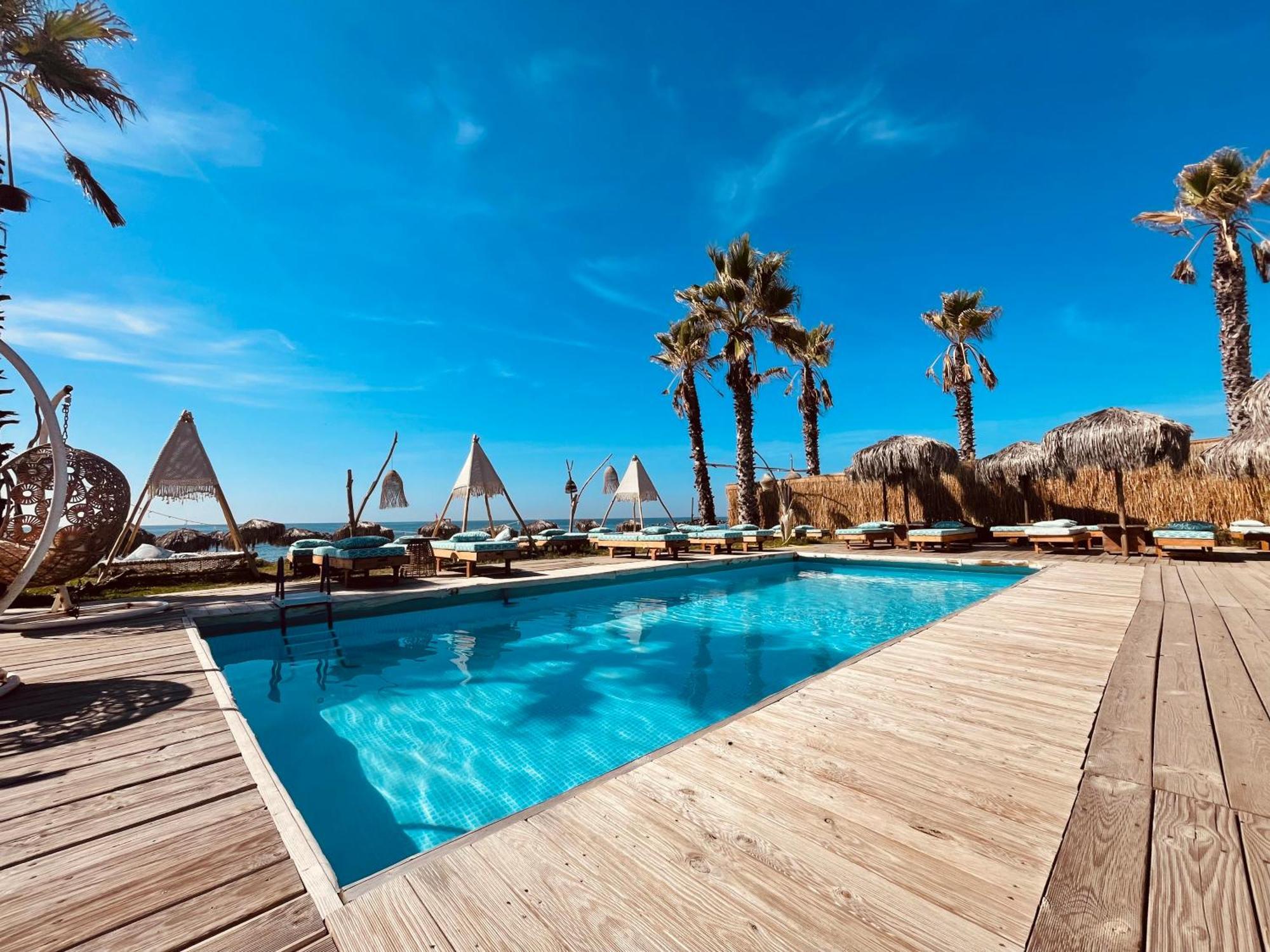Athena Sea Front Apartment, Parking & Pool Lago Patria Exterior foto